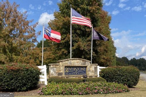 8815 Frst Path Dr, Gainesville GA 30506-7944 exterior