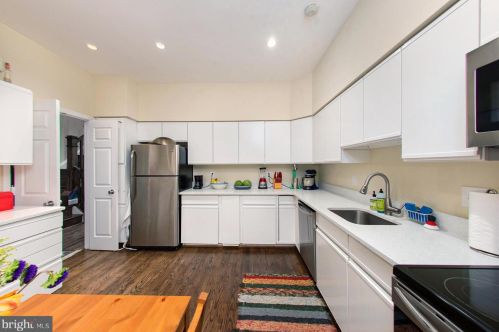 3604 Reservoir Rd, Washington DC  20007-2338 exterior