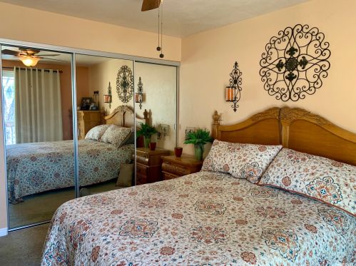 8672 Aspen Way, Sandy UT 84093-1827 exterior