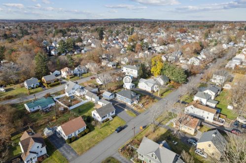 79 Bancroft St, Portland ME  04102-2028 exterior