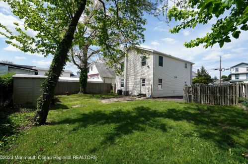 405 15 Ave, Belmar NJ 07719-2525 exterior