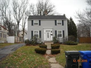 91 Jardine St, Springfield MA  01107-1750 exterior