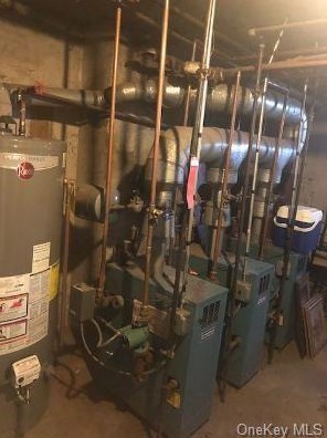 60 Leroy Ave, Valhalla NY 10595-1474 exterior