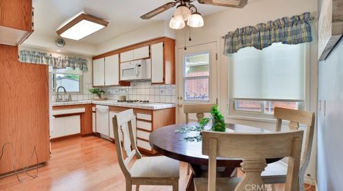 1100 Lincoln Ave, Fullerton CA 92831-4506 exterior