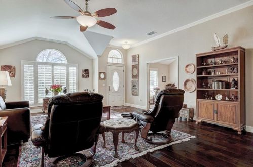 6408 Convict Hill Rd, Austin TX 78749-2348 exterior