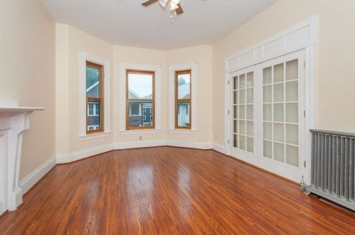 38 Linden St, Brookline, MA 02445-7301