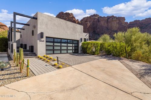 5841 Echo Canyon Cir, Phoenix AZ 85018-1243 exterior