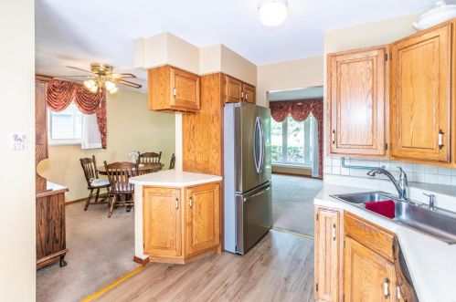 1438 Homecrest Dr, Saint Louis MO 63127-1124 exterior