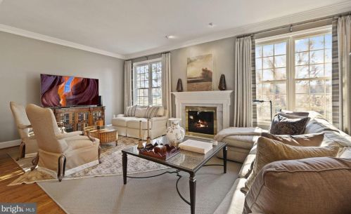 3644 Winfield Ln, Washington DC 20007-2370 exterior