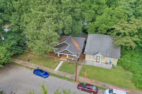 390 Holderness St, Atlanta GA 30310-1706 exterior