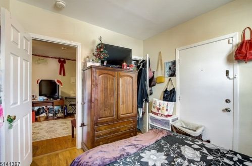 1645 Church St, Rahway NJ 07065-3424 exterior