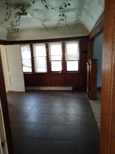 2824 36, Milwaukee WI 53210-1924 exterior