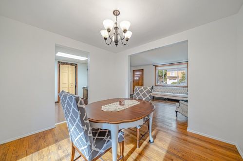 213 Dorothy Dr, Pittsburgh PA 15235-1829 exterior