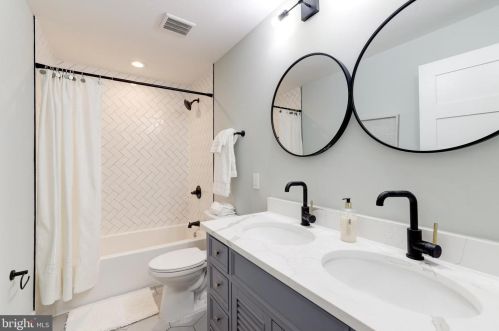 325 11th St, Washington DC  20002-6219 exterior