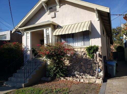 1109 Russell St, Berkeley, CA 94702-2421