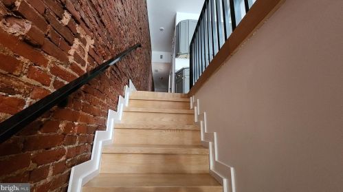 5421 Cedar Ave, Philadelphia PA 19143-1952 exterior