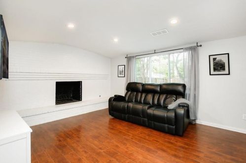 13036 Glenside Dr, Dallas TX  75234-4907 exterior