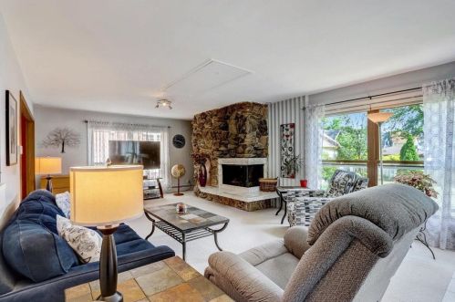 6621 Wisconsin Ave, Milwaukee WI 53213-3914 exterior