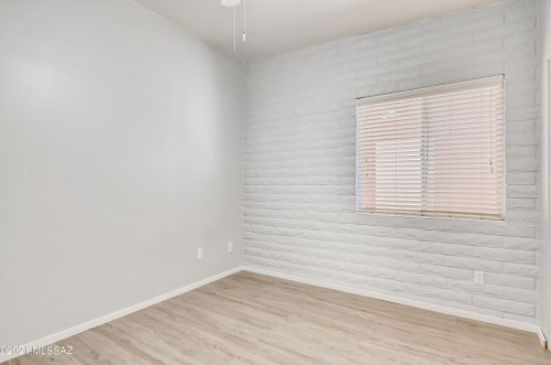 9201 6 St, Tucson AZ 85719-5226 exterior