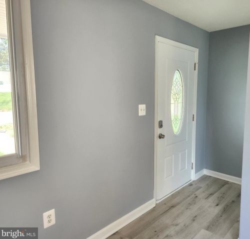 900 Edgerly Rd, Glen Burnie MD 21060-7305 exterior