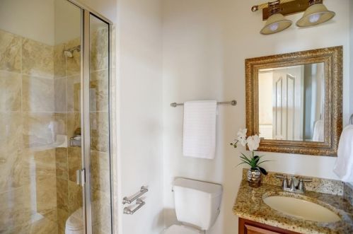 13409 Coleto Creek Trl, Austin TX 78732-2072 exterior