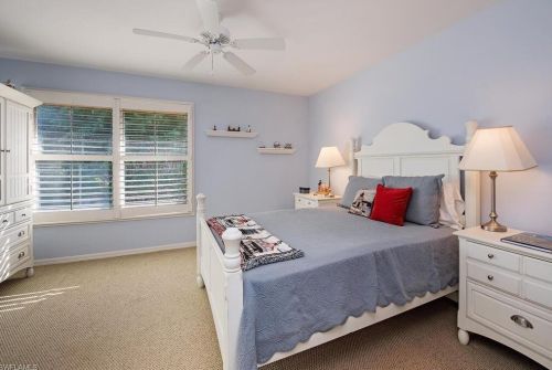 4024 Crayton Rd, Naples FL 34103-3576 exterior