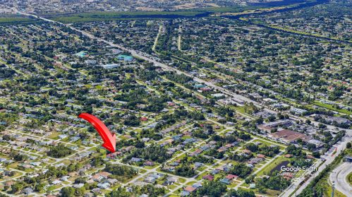 2081 Burlington St, Fort Pierce FL  34984-4350 exterior