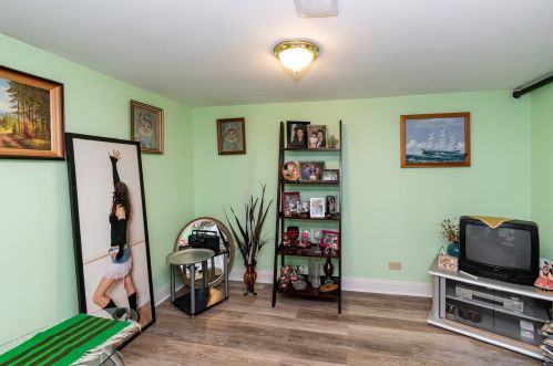 2931 Meade Ave, Chicago IL 60634-1522 exterior