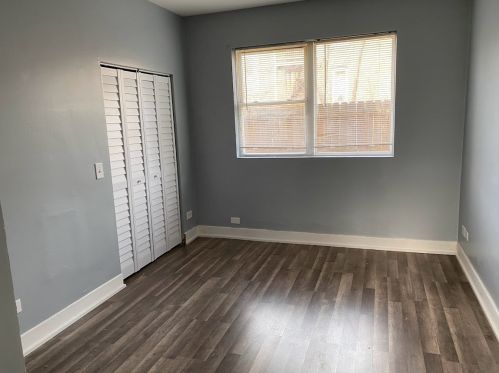 1456 Avers Ave, Chicago IL 60618-1902 exterior