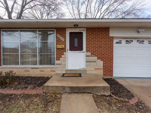 9414 Dorisann Ct, Saint Louis, MO 63123-6302