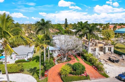 263 10 Ave, Naples FL 34120-4980 exterior