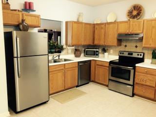 526 Misty Groves Cir, Cary NC  27560-8169 exterior