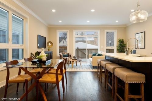 4323 Central Park Ave, Chicago IL  60618-1022 exterior