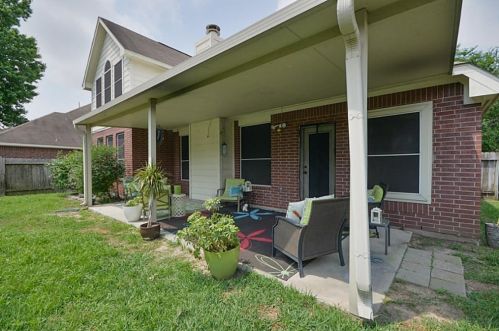 5702 Kelly Ml Ln, Humble TX 77346-2098 exterior