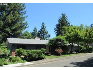 2565 23 Ave, Eugene OR  97405-1629 exterior