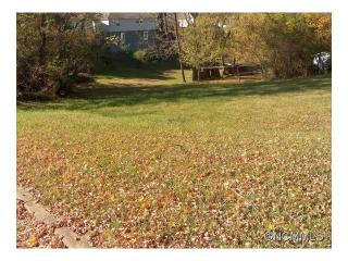 15 Spruce St, Canton, NC 28716-3409