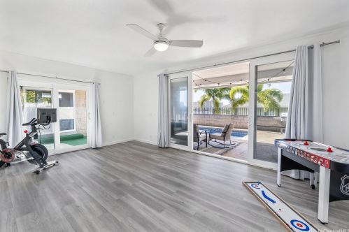 1490 Ala Leleu St, Honolulu HI  96818-1515 exterior