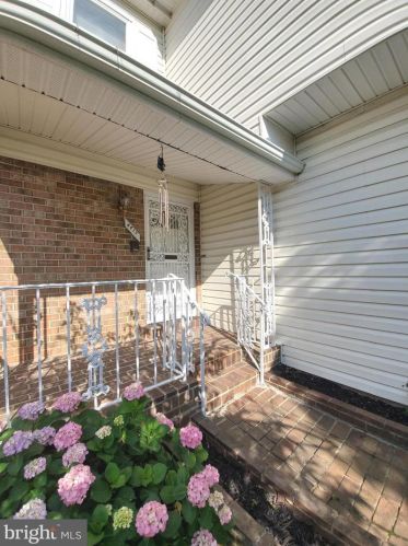 4413 6th Pl, Washington, DC 20017-2202