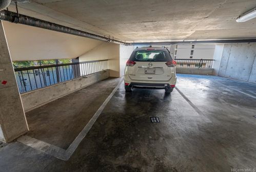 320 Liliuokalani Ave, Honolulu HI  96815-3550 exterior