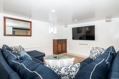 240 Sheridan Ave, Mount Vernon NY 10552-1406 exterior