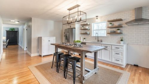 625 Turnpike St, North Andover MA 01845-6007 exterior