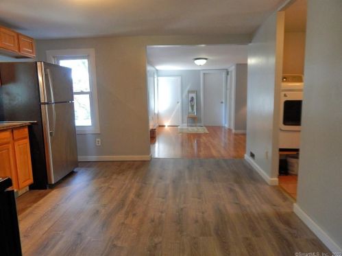 62 Pearl St, Seymour CT 06483-3709 exterior