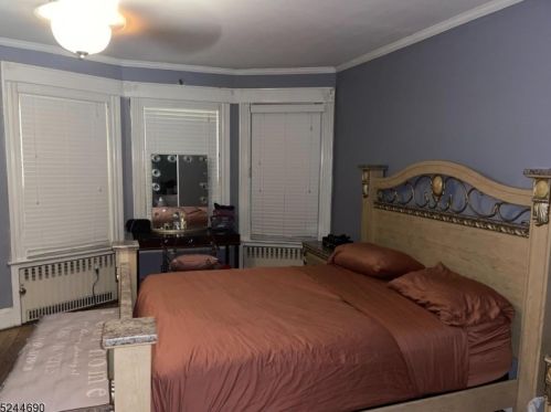 43 Barbour St, Paterson NJ 07508-1421 exterior