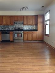 204 Hoyne Ave, Chicago IL  60612-3009 exterior