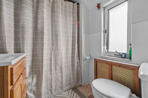 135 Owendale Ave, Pittsburgh PA  15227-1934 exterior