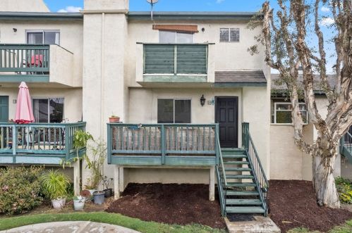 426 1st St, Tustin CA  92780-3046 exterior