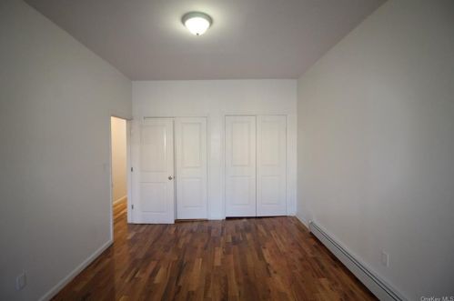 2029 Daly Ave, Bronx NY 10460-2834 exterior