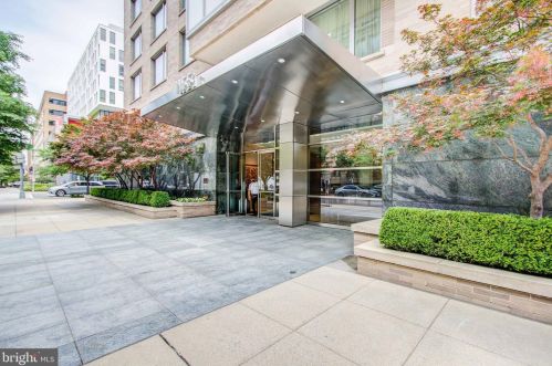 1155 23rd St, Washington DC  20037-3301 exterior