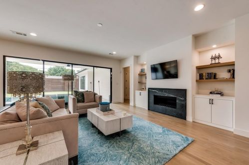 8518 Glencrest Ln, Dallas TX  75209-2632 exterior