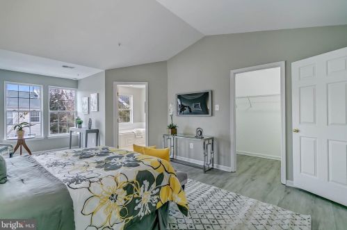 10414 Heathside Way, Rockville MD 20854-6346 exterior